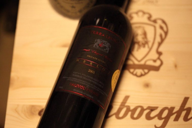 "Παλιές χρονιές" TERRA LEONE - MERLOT - 2001