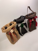 Υφασμάτινο πουγκί δώρου για δύο φιάλες κρασί Υφασμάτινο πουγκί δώρου για δύο φιάλες κρασί