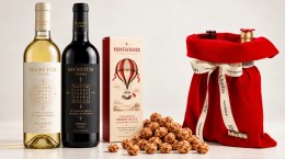 Βελούδινο Πουγκί με 2 φιάλες και Delicatessen 